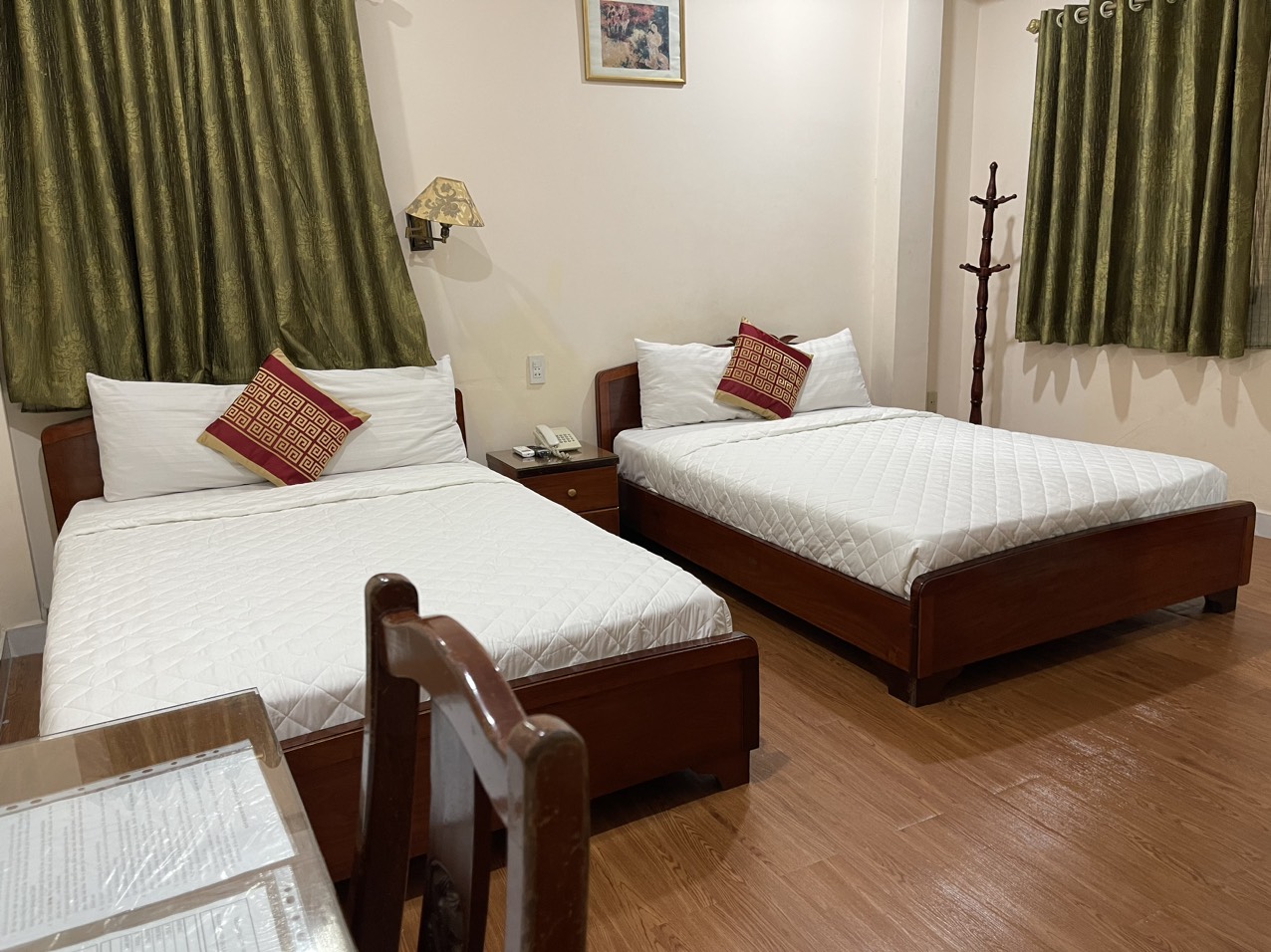 2 BED ROOM 1,6m. 2 PEOPLE.  Free 2 bottles of water